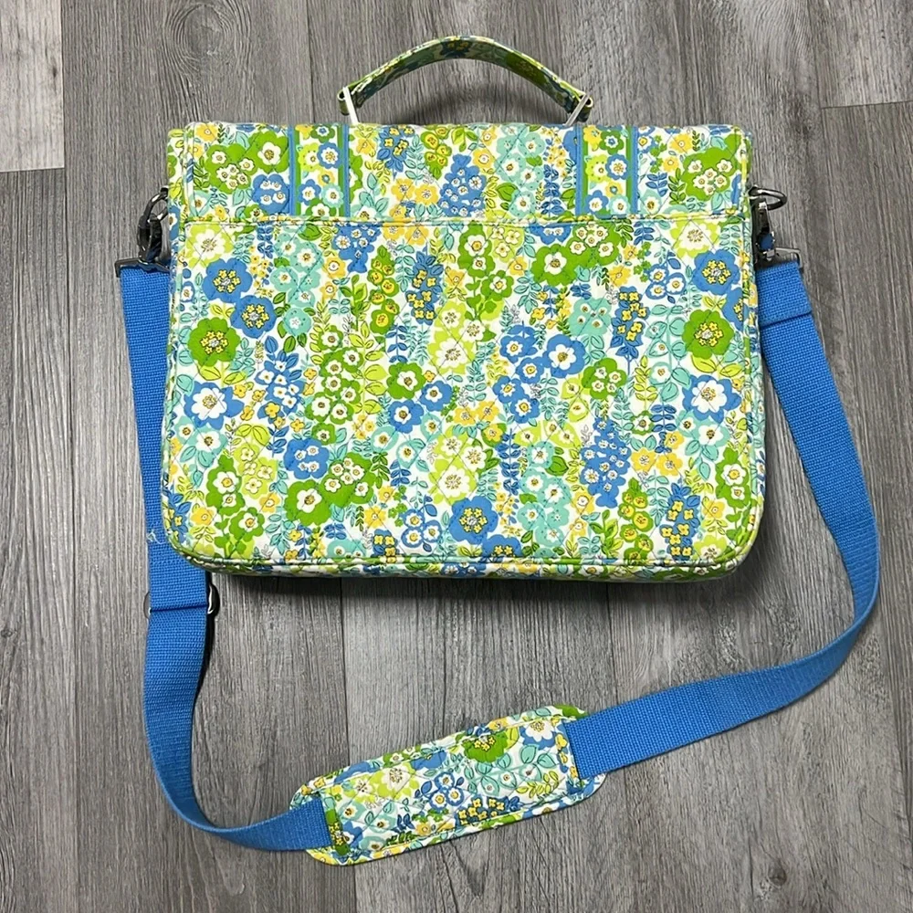 Vera Bradley English Meadow Women’s laptop bag.